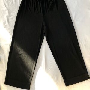 Chico’s “Travelers”, Wide-legged Crop Pants, Black, Sz 1 (8-10/Med).  Like new!